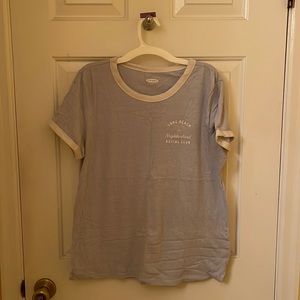 Light purple and white top